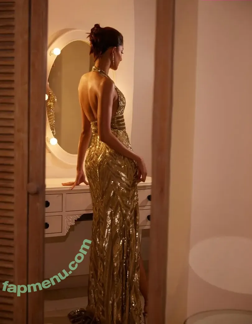 Ananya Pandey nude photo #0223 (ananyapanday)