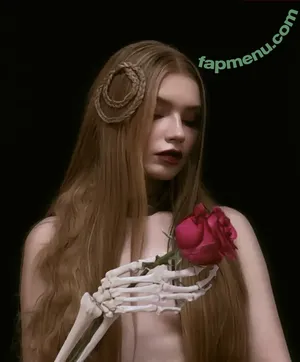 Anastasia Kreslina / IC3PEAK / ndless nude photo #0076