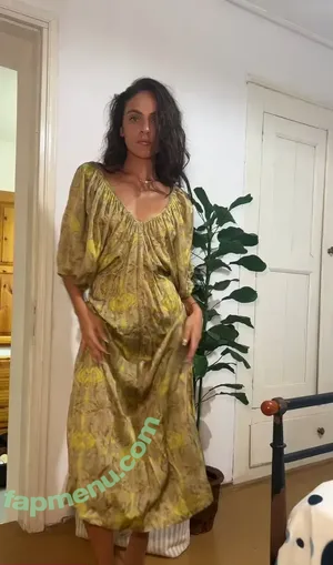  nude photo #0004