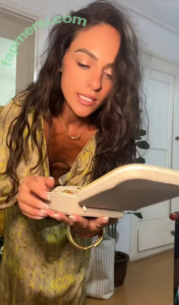 Anastasia Souris nude photo #0003 (Anastasia Souris)