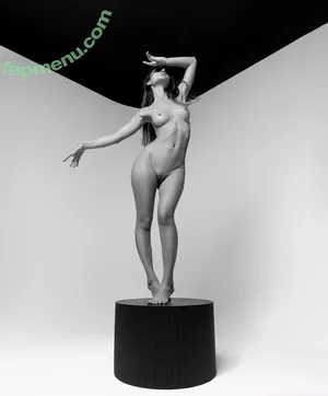 Anastasiia Zakharenko / Gvenssye / zakharenkoanastasiia_ nude photo #0012