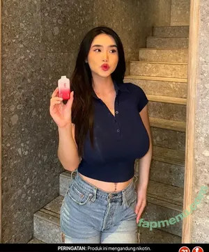 Anastasya Khosasih nude