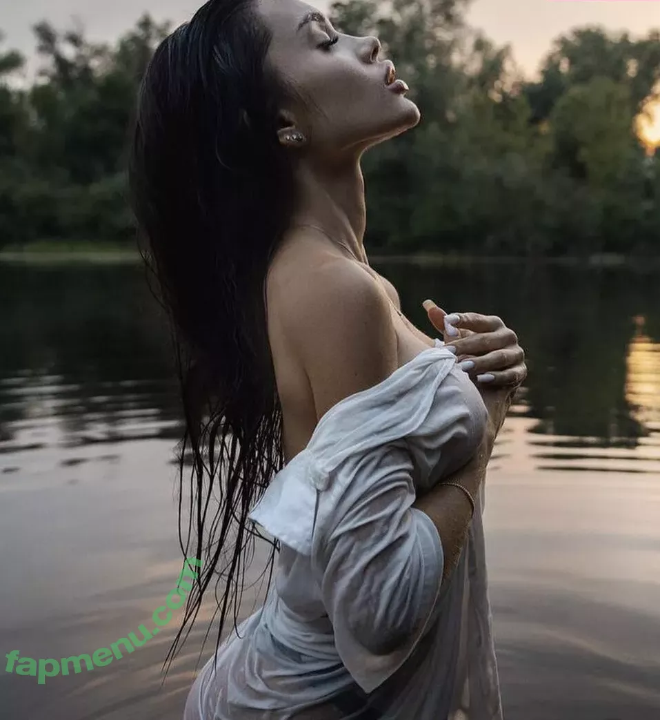 anastazzilisa21 nude photo #0002 (LisaAna / anastazzilisa_21)