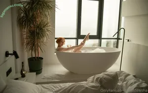 anastewsha / anaschtasha nude photo #0025