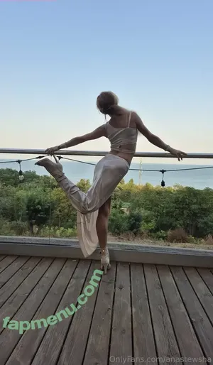 anastewsha / anaschtasha nude photo #0040