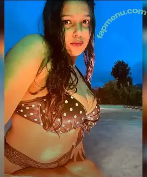 __anavrin___ / Anavrin / nirva_nahh / safawarda nude photo #0027