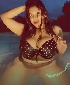 __anavrin___ / Anavrin / nirva_nahh / safawarda nude photo #0028