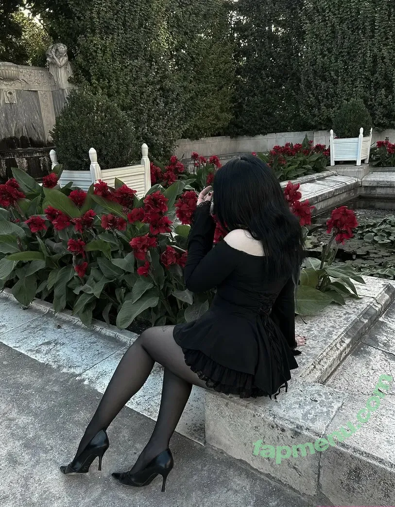 andasrose nude photo #0098 (andasrose)
