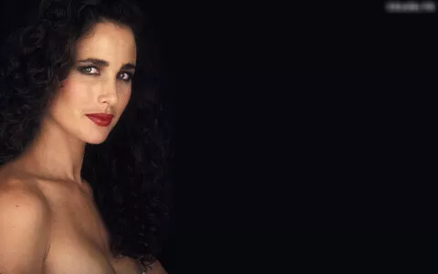 Andie MacDowell / andiemacdowell nude photo #0036