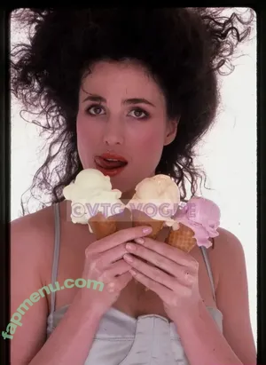 Andie MacDowell / andiemacdowell nude photo #0055