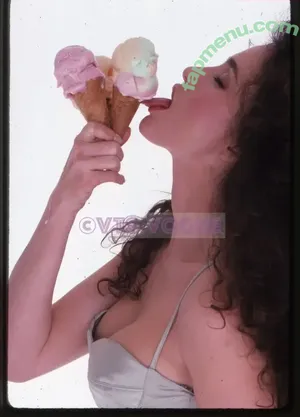 Andie MacDowell / andiemacdowell nude photo #0057