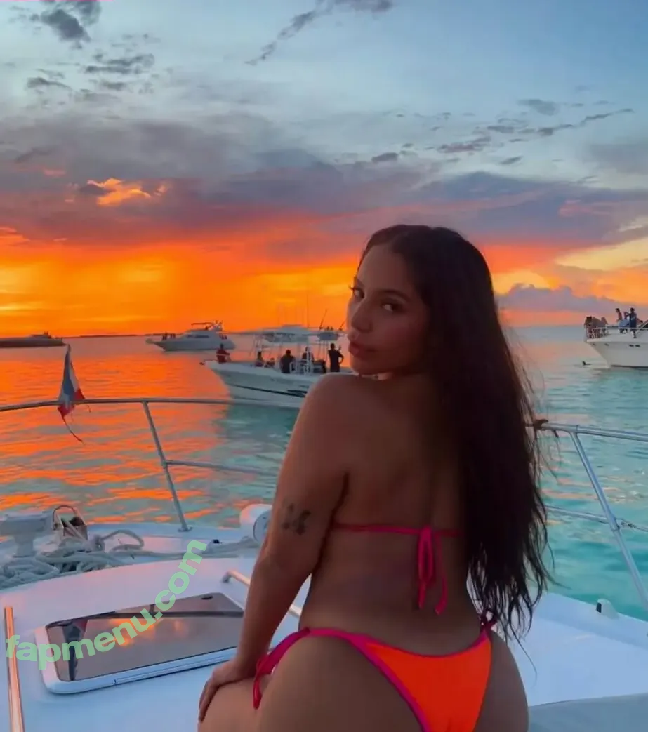 Andrea Caro nude photo #0010 (andreaa.ccaro / andreacarocrow / dyinghoee666)