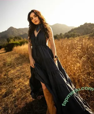 Andrea Londo / andreamlondo nude photo #0064