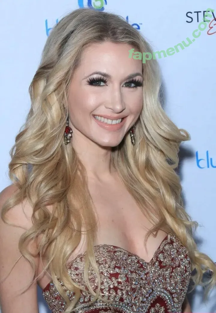 Andrea Lowell nude photo #0135 (TheAndreaLowell / blissbyandrea)