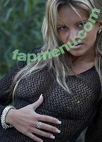 Andrea Paliatková Reina nude photo #0054 (r_de_reina)