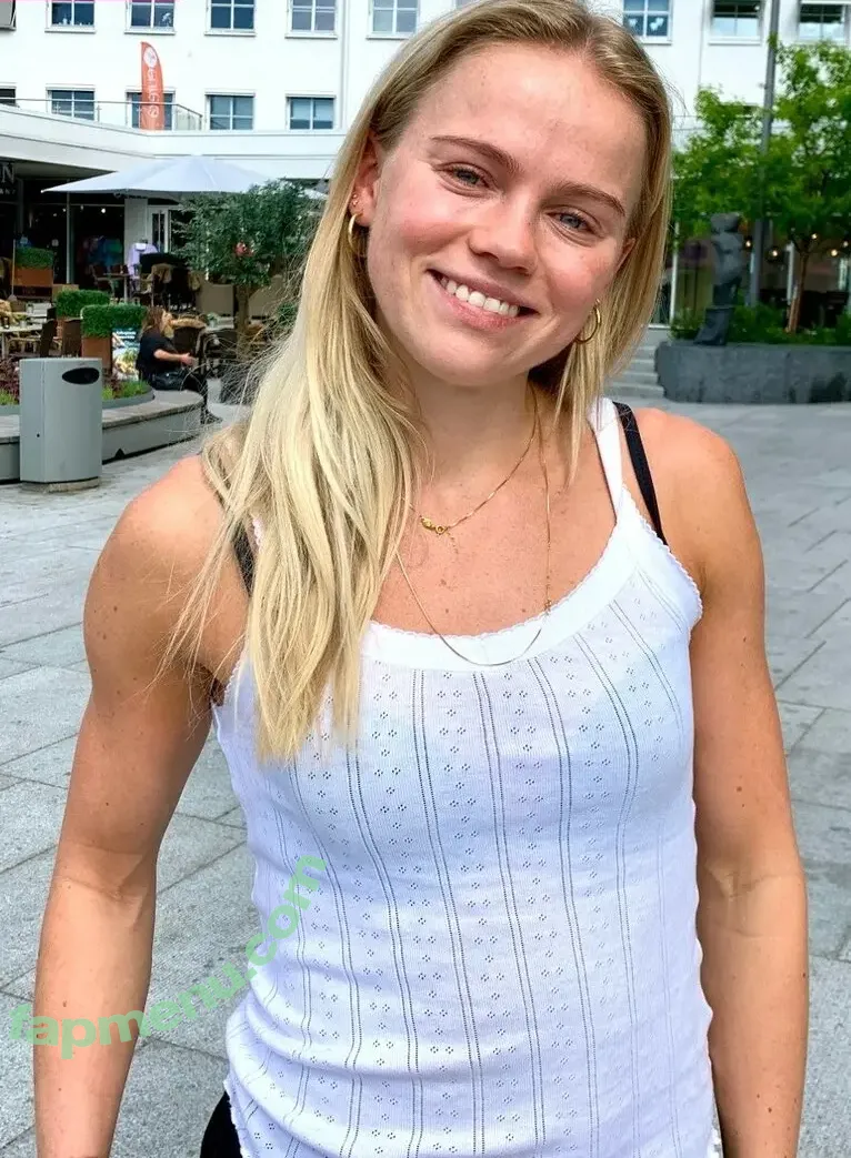 Andrea Rooth nude photo #0001 (andrea.rooth)