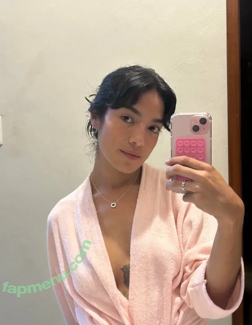 andrearuffian nude photo #0011 (andrearuffian)