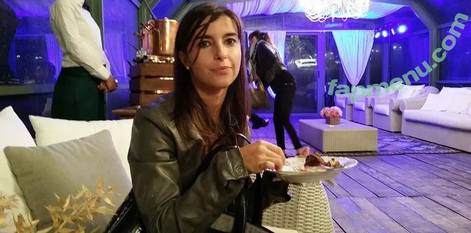 Andreg87 nude photo #0049 (Elisa Toscana / elisajohnson)