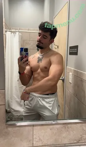  nude photo #0002