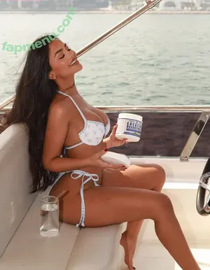 Aneeqa Farid / aneeqafarid nude photo #0491