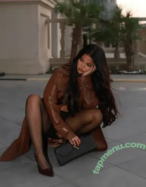 Aneeqa Farid / aneeqafarid nude photo #0517