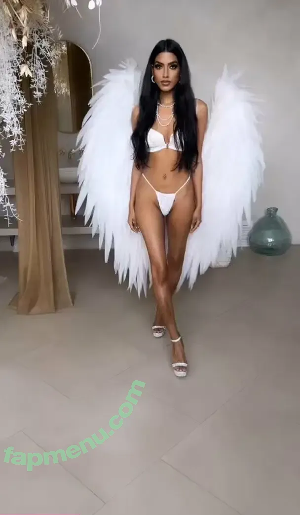 Aneesa Badshaw nude photo #0011 (Aneesa Badshaw)