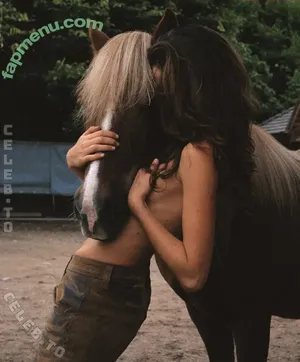 anfr00 / anxvids nude photo #0539