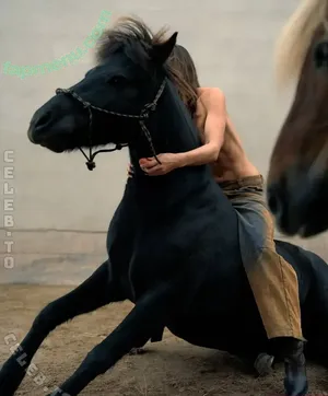 anfr00 / anxvids nude photo #0557