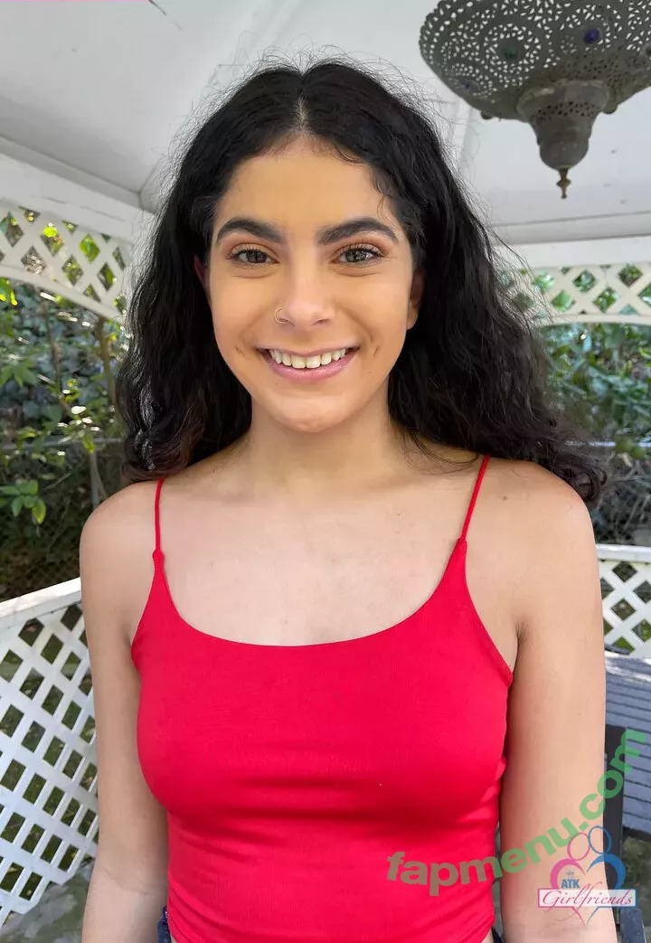 Angel Gostosa nude photo #0003 (starcr0ssangel / starcrossedangel)
