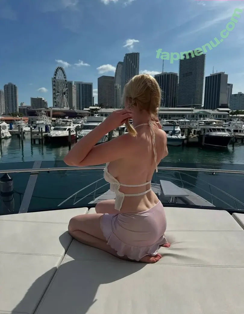 Angel Maralyn nude photo #0016 (maralinren / maralyn / themaralyn)
