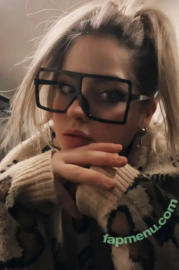 angel_ng__ nude photo #0173 (angel_ng / angelmelly)