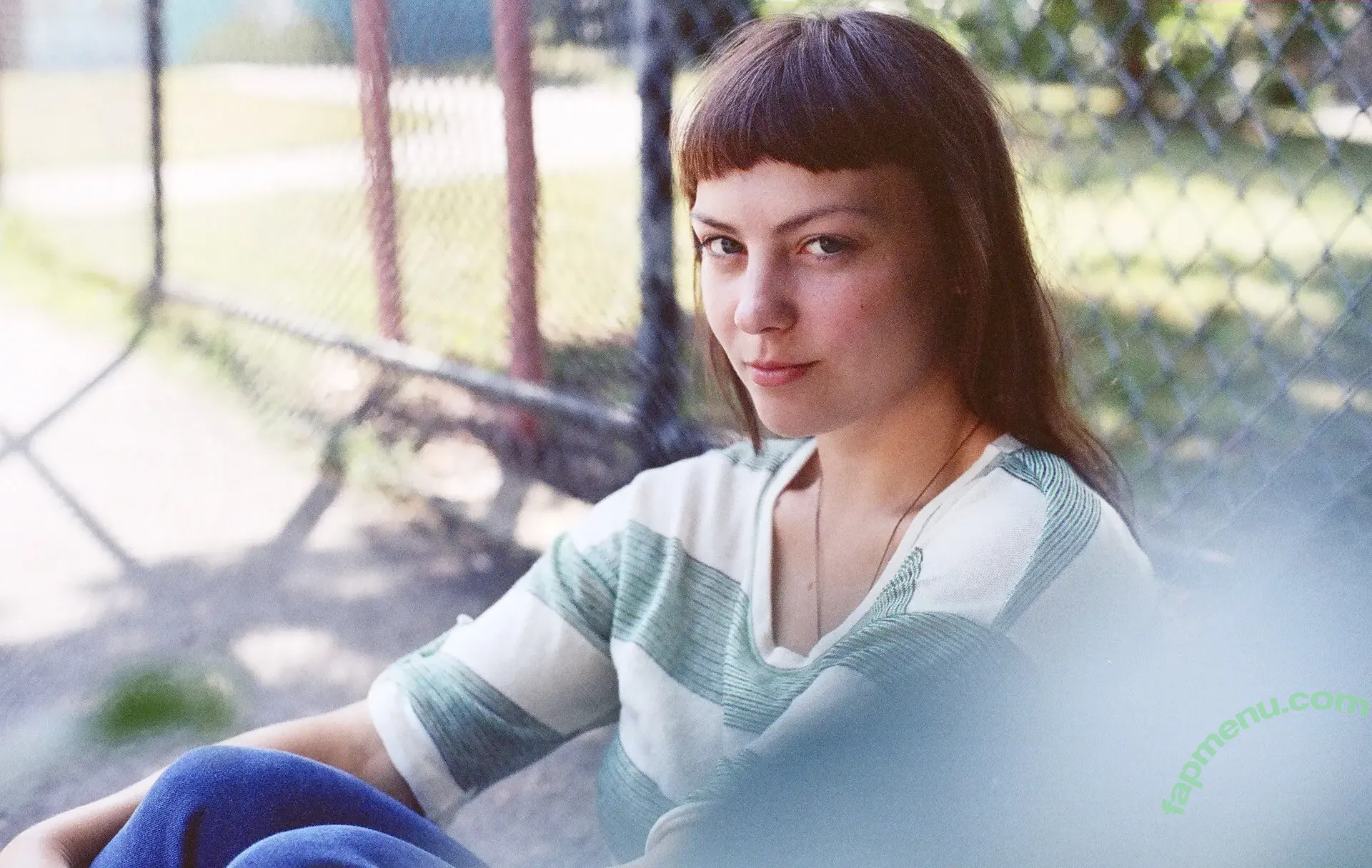 Angel Olsen nude photo #0017 (angelolsen / angelolsenmusic)