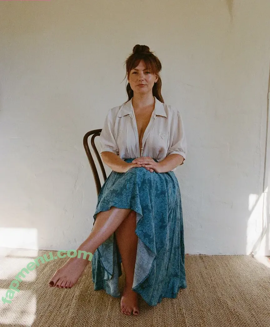 Angel Olsen nude photo #0024 (angelolsen / angelolsenmusic)