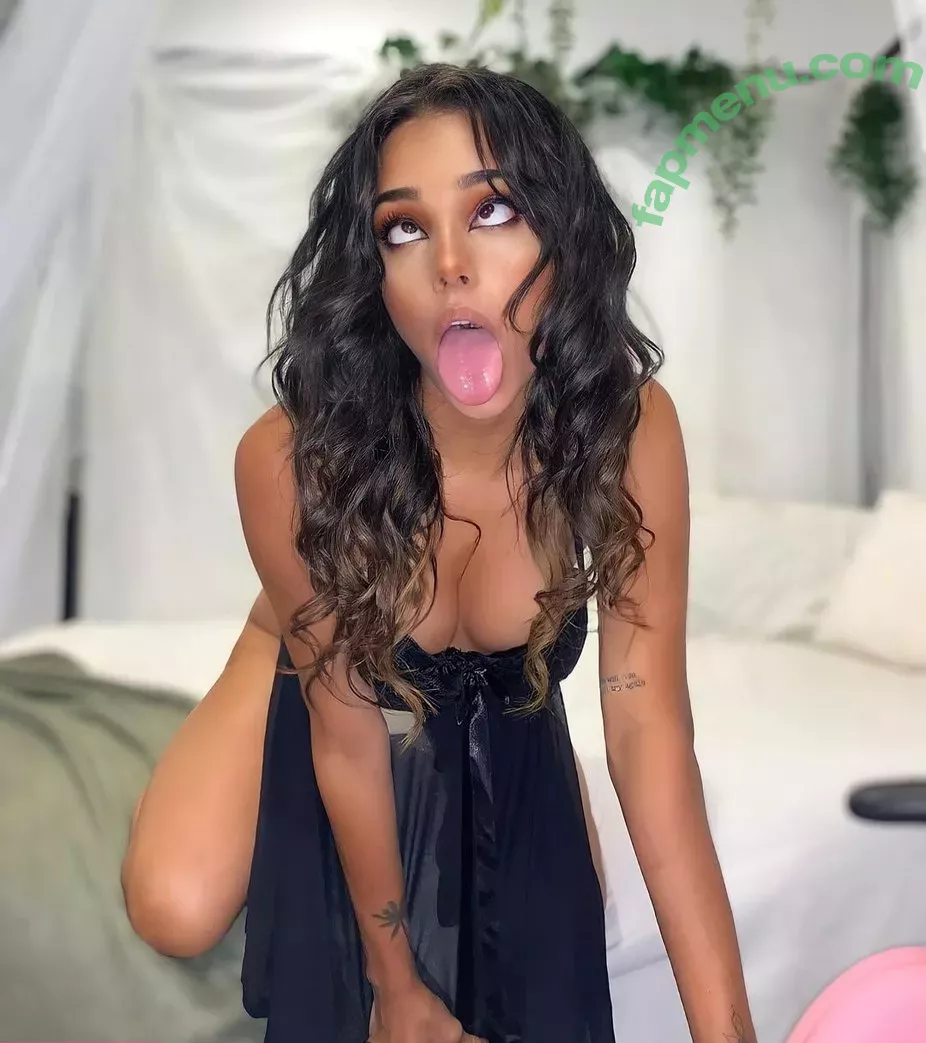 Angel Rhodes nude photo #0010 (Ahegao Queen / angelrhodesmusic / bustypetite01)