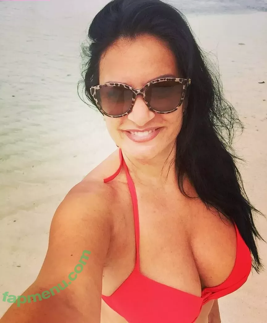 Angela Cavagna nude photo #0001 (angelacavagna)