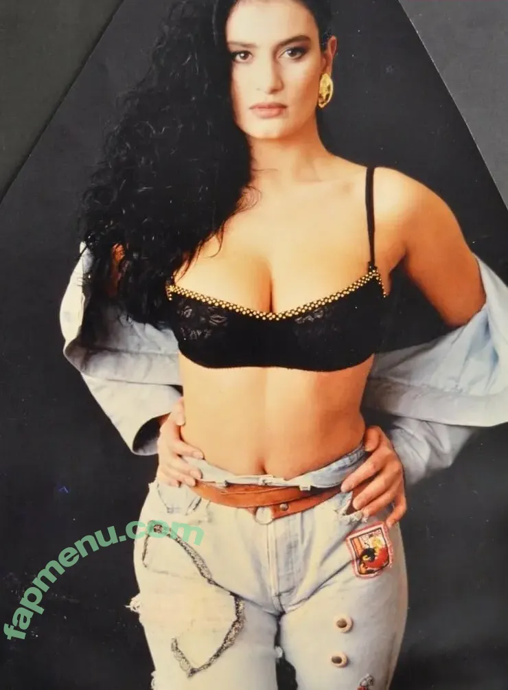 Angela Cavagna nude photo #0279 (angelacavagna)