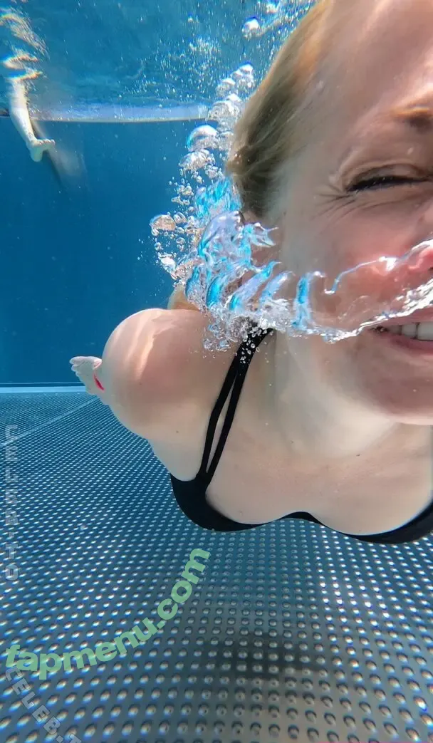 Angela Finger-Erben nude photo #0237 (Angela Finger Erben / angelafingererben)