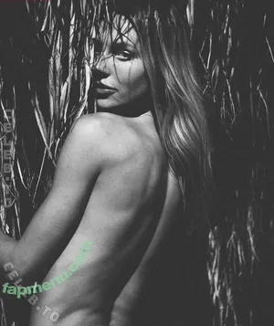 Angela Kajo / angelakajo nude photo #0019