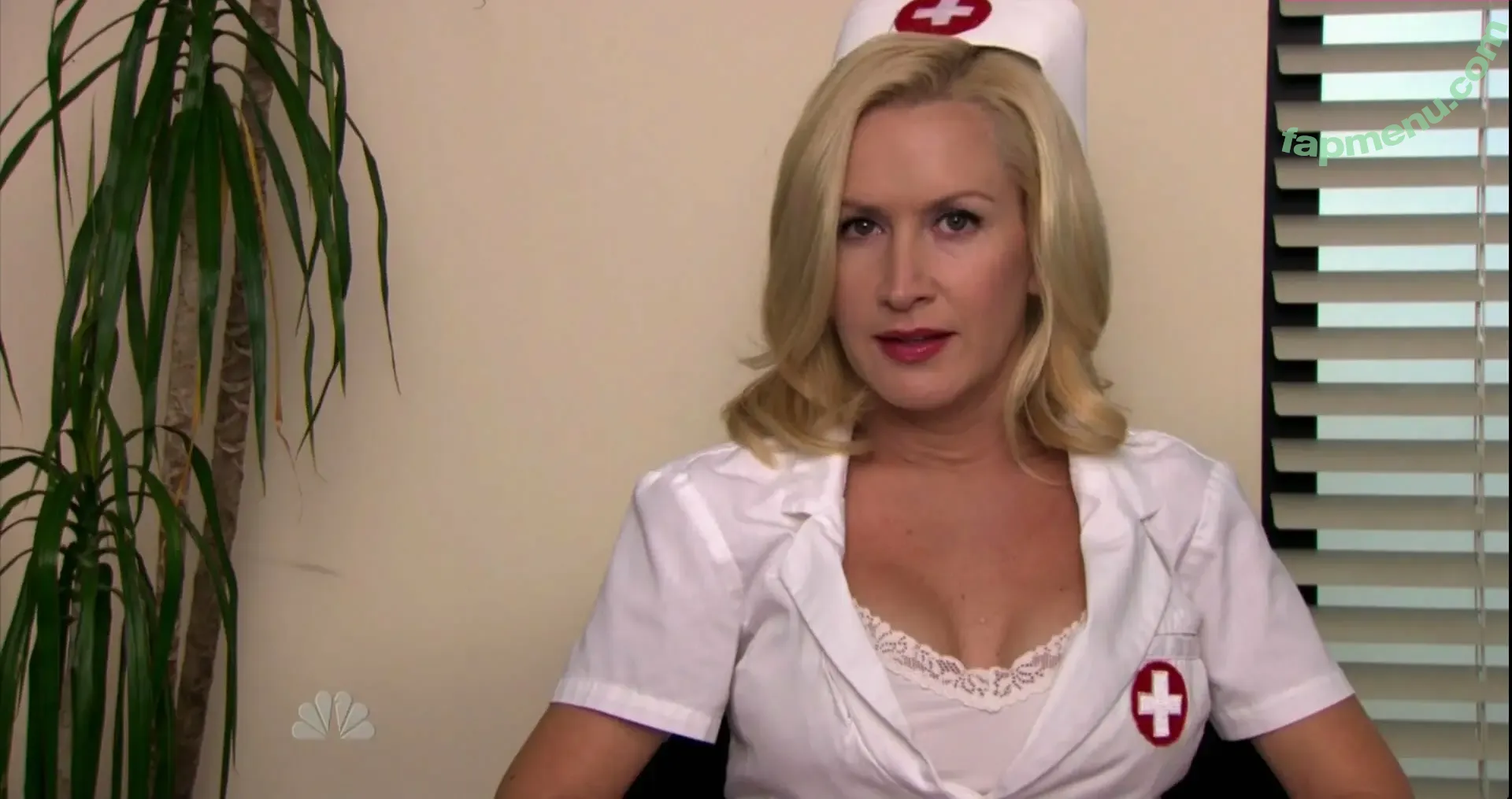 Angela Kinsey nude photo #0083 (angelakinsey)