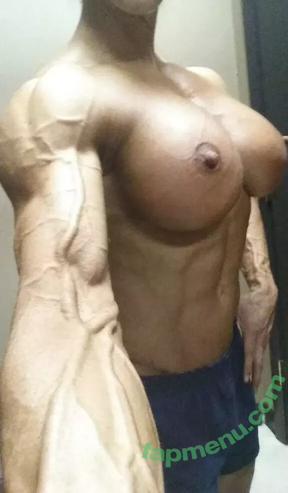 Angela Salvagno nude photo #0016 (muscleexotica)