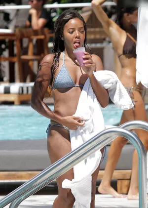 Angela Simmons / angelasimmons nude photo #0197