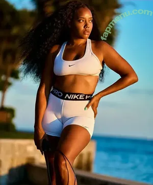 Angela Simmons / angelasimmons nude photo #0357