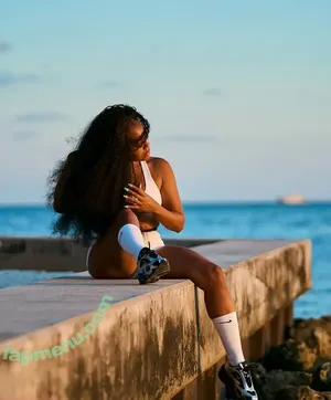 Angela Simmons / angelasimmons nude photo #0360