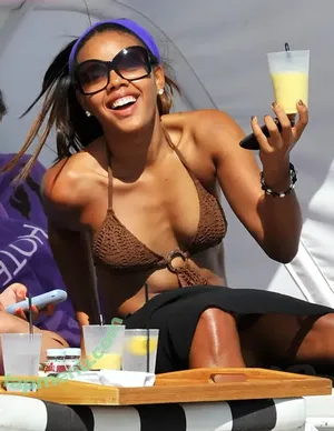 Angela Simmons / angelasimmons nude photo #0385