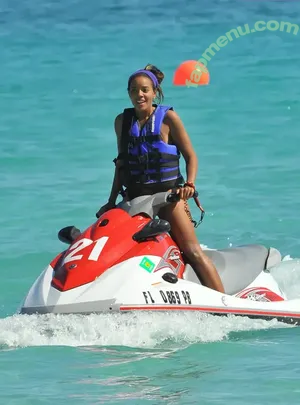 Angela Simmons / angelasimmons nude photo #0404