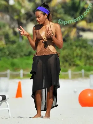 Angela Simmons / angelasimmons nude photo #0406