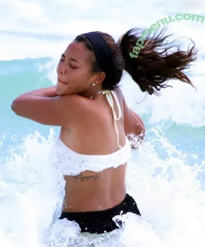 Angela Simmons / angelasimmons nude photo #0430