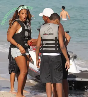 Angela Simmons / angelasimmons nude photo #0447