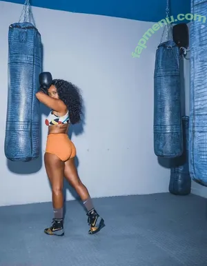 Angela Simmons / angelasimmons nude photo #0547