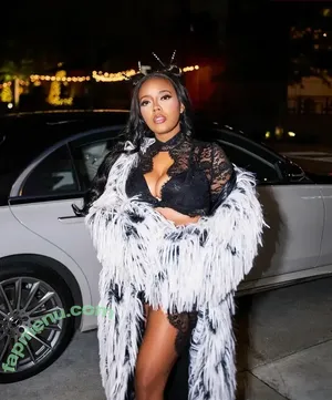 Angela Simmons / angelasimmons nude photo #0584